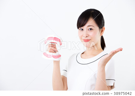 Cosmetic dental staff 38975042