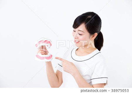 Cosmetic dental staff 38975053