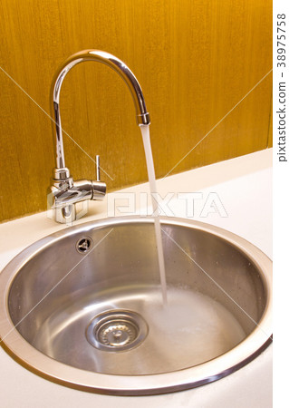 modern kitchen sink 38975758