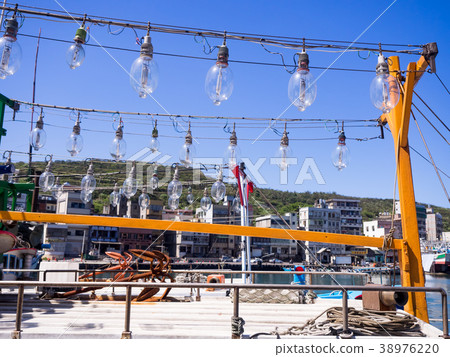 Fish light on fishing boat Fish light on fishing boat 38976220
