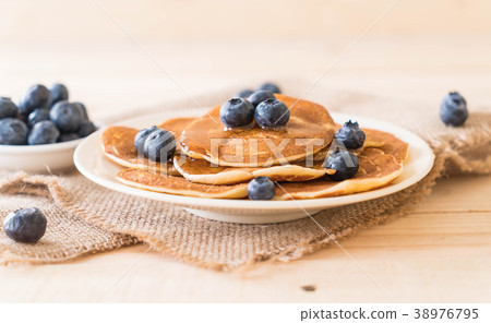pancakes with blueberry pancakes with blueberry 38976795
