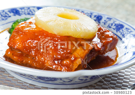 braised pork 38980123