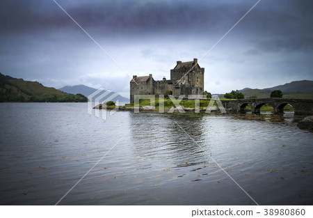 Eilean Donan castle in the Scottish Highlands Eilean Donan castle in the Scottish Highlands 38980860