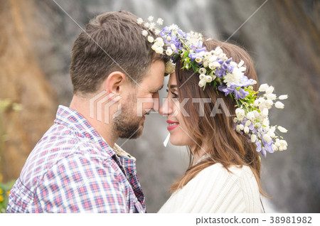 Portrait of a loving couple of hipsters 38981982