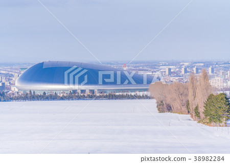 從北海道札幌Hitsujigaoka天文台的雪場面在冬天 38982284