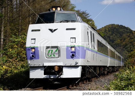 Limited express Okhotsk of Kiha 183 series early type. 2014/9/26 Limited express Okhotsk of Kiha 183 series early type. 2014/9/26 38982568