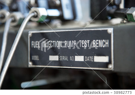 close-up high pressure diesel fuel pump test bench 38982773