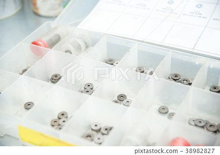 Set of adjusting washers to adjust sprayer Set of adjusting washers to adjust sprayer 38982827