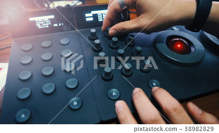 Color grading controller equipment for movie 38982829