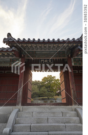 首爾鐘路區昌慶宮（歷史遺址123號）月亮門 38983392