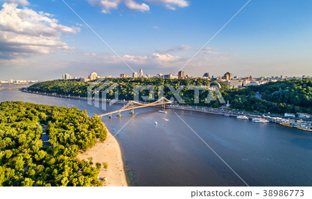 Aerial view of the Dnieper with the Pedestrian 38986773