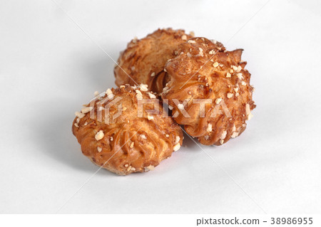 Group of french dessert Eclair on white background 38986955