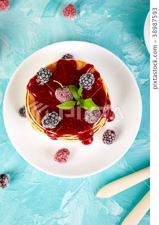 Pancake for breakfast 38987593