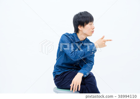 Men pointing at something Men pointing at something 38994110