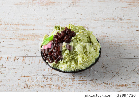 Asian style green tea shaved ice Green tea shaved ice 38994726