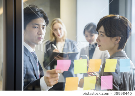 Meeting image 38998440