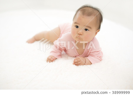 寶貝爬滿四肢 38999999