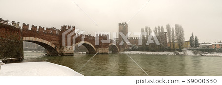Verona Italy - Scaligero Bridge of Castelvecchio 39000330