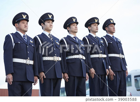 Security guard working 39003588