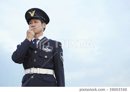 Security guard working 39003598