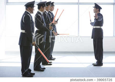 Security officer briefing session Security officer briefing session 39003726