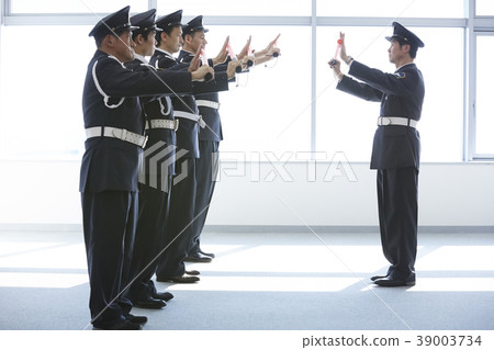 Security officer briefing session Security officer briefing session 39003734