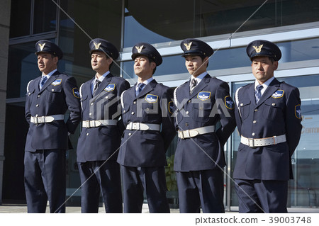 Security guard working 39003748