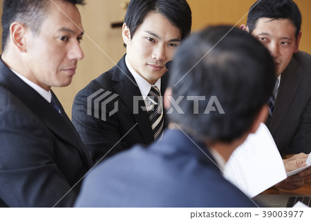 Businessman conference 39003977