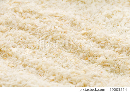 Bread crumb 39005254