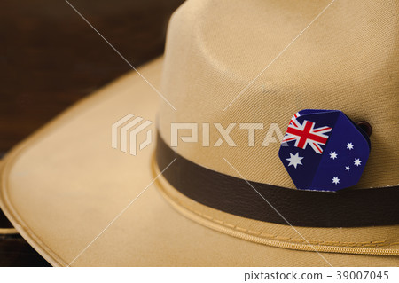 Anzac army slouch hat with Australian Flag Anzac army slouch hat with Australian Flag 39007045