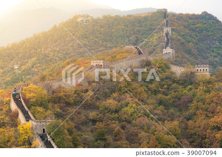 China The great wall distant view compressed tower 39007094
