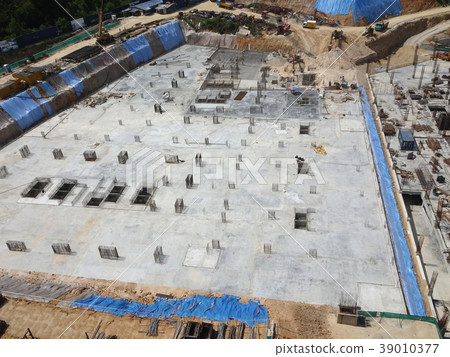 Aerial view of a construction site Aerial view of a construction site 39010377