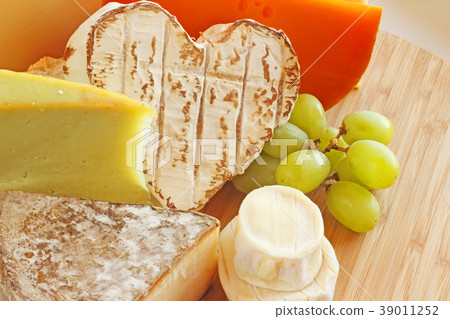 French cheese French cheese 39011252
