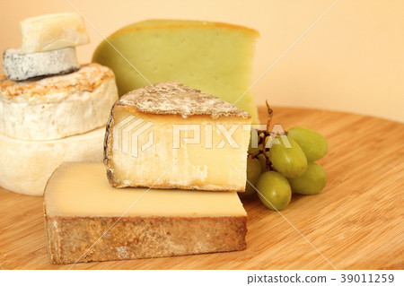 Various types of cheese Various types of cheese 39011259
