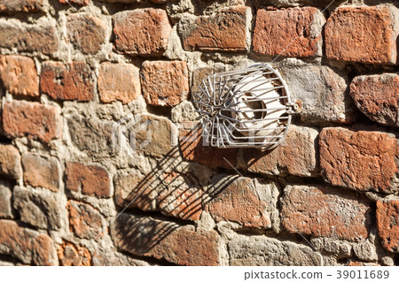 Red Brown Old Shabby Brick Wall Square Background 39011689