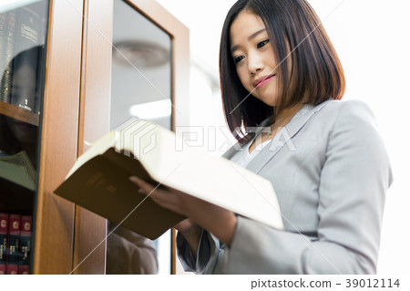 Lawyer Judge Prosecutor Woman Lawyer Judge Prosecutor Woman 39012114