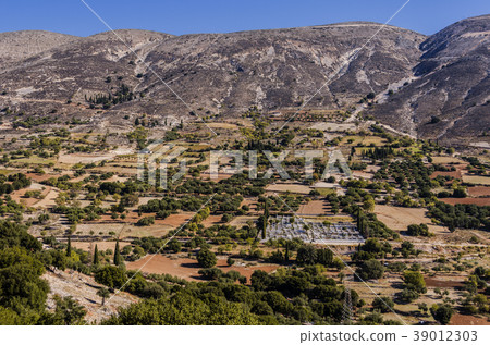 Aan internal valley Kefalonia near Argostoli city 39012303