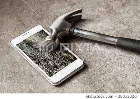 Smartphone with broken screen 39012320
