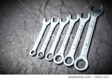 Open-end wrench set Open-end wrench set 39012321