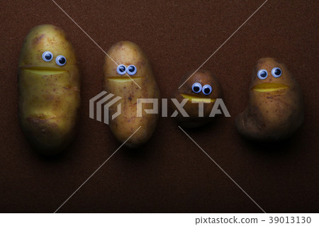 Potato face Studio quality  Potato face Studio quality  39013130