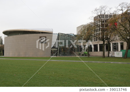 荷蘭阿姆斯特丹的梵谷博物館 荷蘭阿姆斯特丹的梵谷博物館 39013746