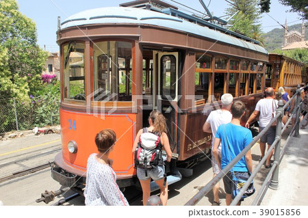 Streetcar in the city of Soller in Majorca 39015856
