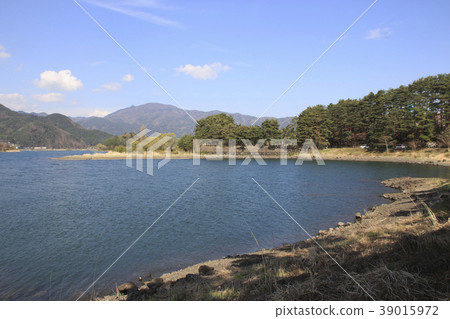 Near Lake Kawaguchi/Sakuya Bell 39015972