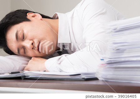 商人，總裁，首席執行官 39016405