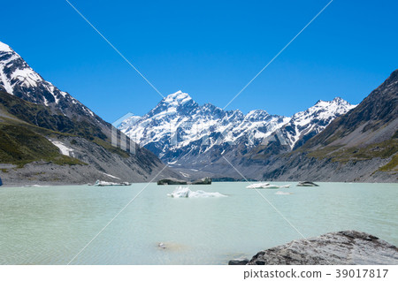 «New Zealand» Hooker Lake and Mount Cook 39017817