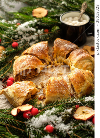 Christmas homemade pastry. Apple strudel (pie) Christmas homemade pastry. Apple strudel (pie) 39018328
