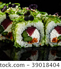Close-up of traditional japanese sushi 39018404