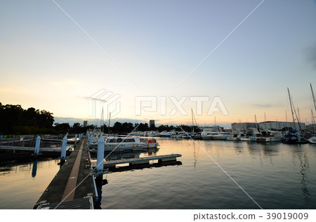 Harbor at dusk Harbor at dusk 39019009