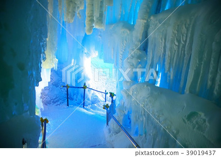 Sounkyo gorgeous ice festival 39019437