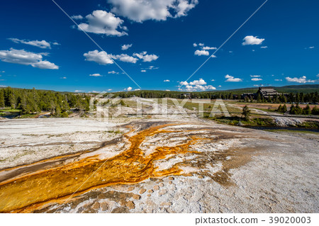 Hot thermal spring in Yellowstone Hot thermal spring in Yellowstone 39020003